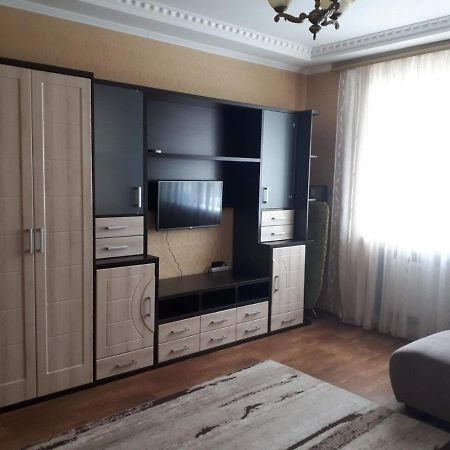 Апартаменты, 2 Комн. 6 Мест Kropyvnytskyj Eksteriør billede